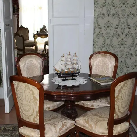 Domenico Cesarelli Bed & Breakfast Arena