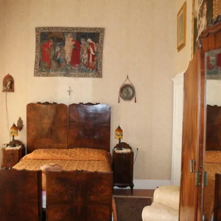 Domenico Cesarelli Bed and Breakfast Arena