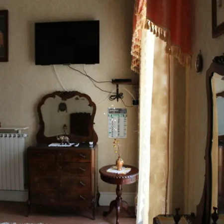 Domenico Cesarelli Bed and Breakfast *